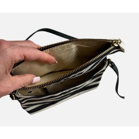 Kate Spade STORYBOOK Classic Nylon Mini Carson Crossbody EUC - Picture 6 of 13